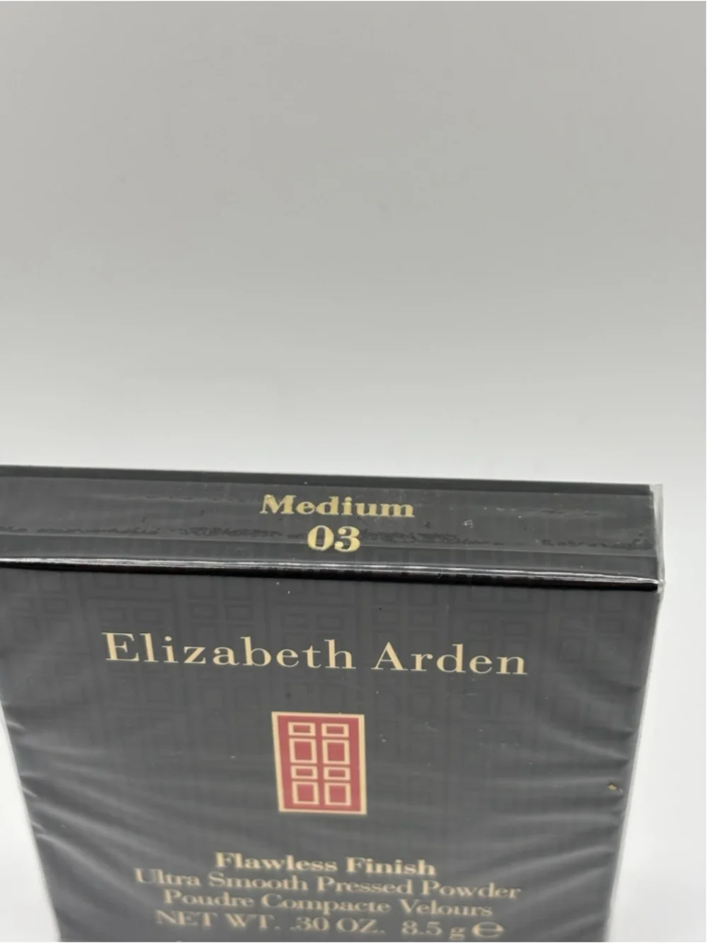 Elizabeth Arden Flawless Finish Ultra Smooth Pressed Powder Medium 03 New